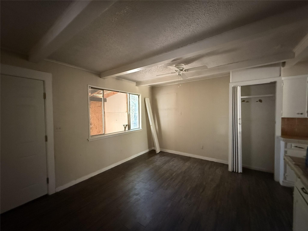 405 W Chandler Street - Photo 8