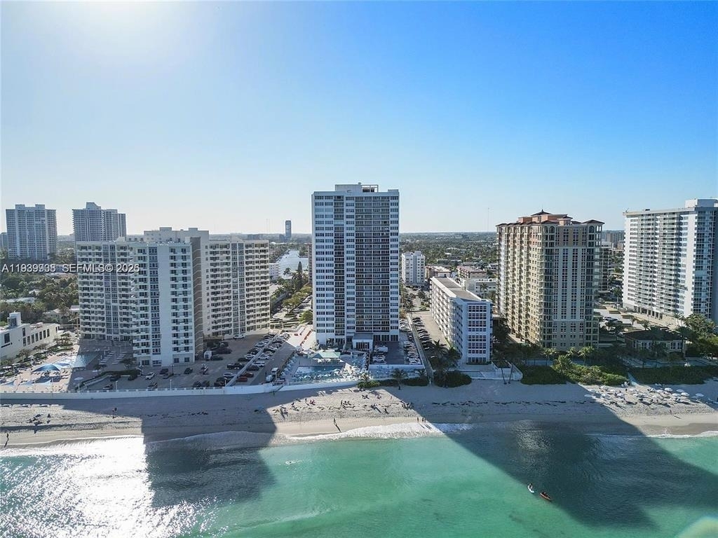 3140 S Ocean Drive - Photo 1