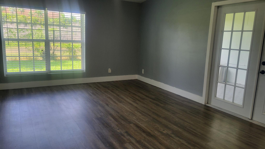 9520 W Daffodil Lane - Photo 7