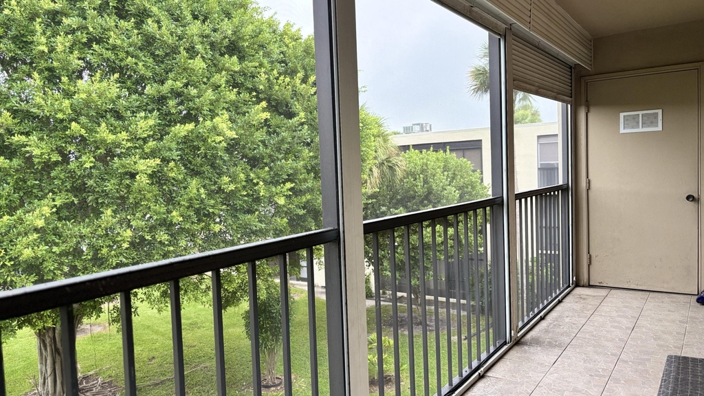 5130 Las Verdes Circle - Photo 27