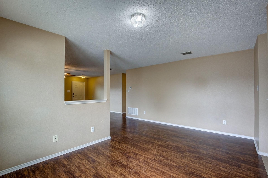 5433 Scotts Valley Street - Photo 10