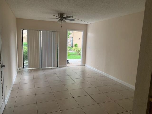 10890 Royal Palm Boulevard - Photo 3