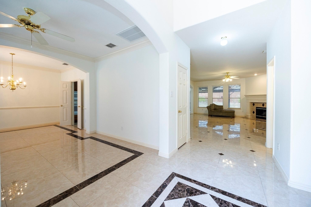 10002 River Bend Drive - Photo 7