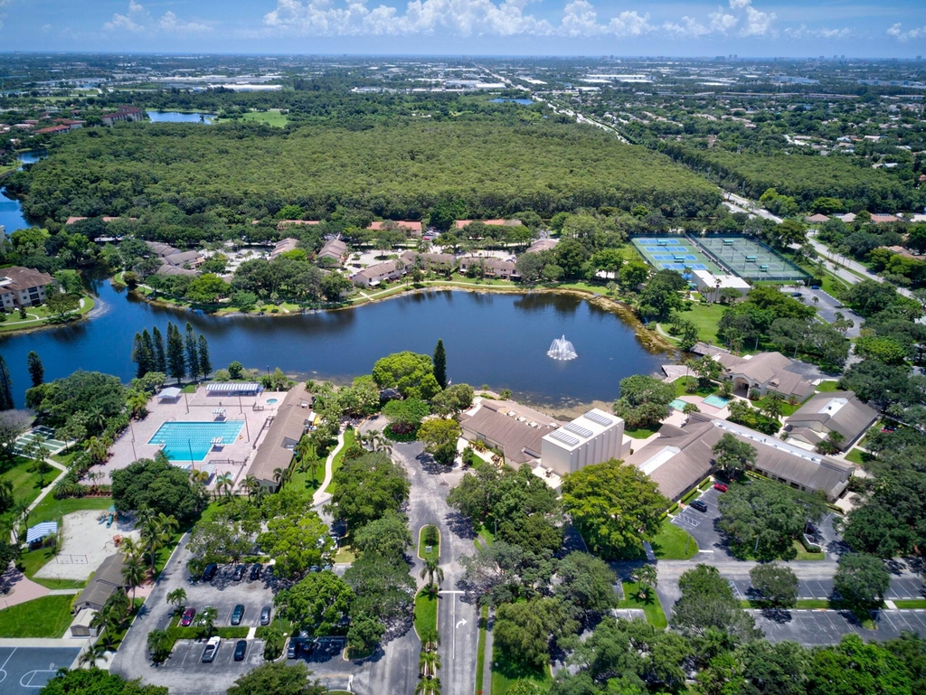 2581 Carambola Circle N - Photo 49