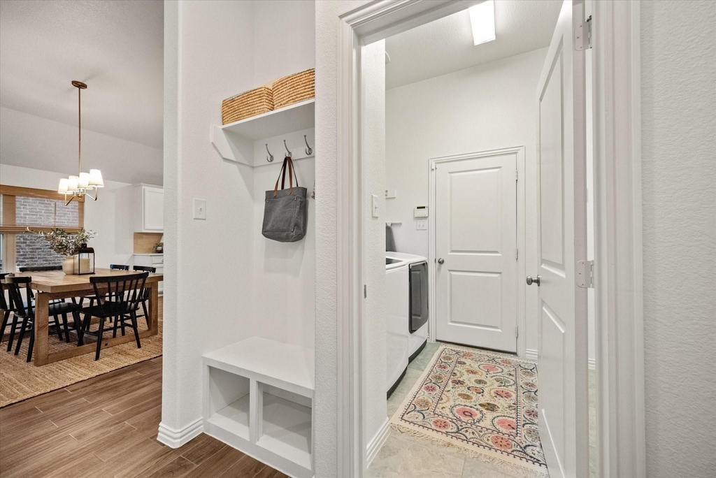 2204 Saratoga Drive - Photo 34