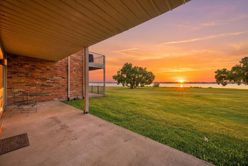 1910 Signal Ridge Place - Photo 1