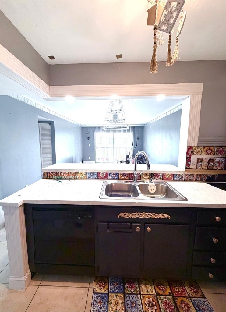 4147 Nw 90th Avenue - Photo 6