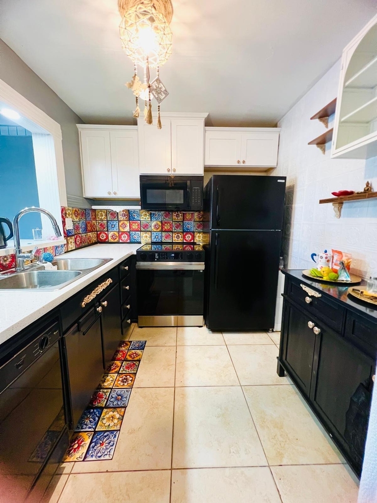4147 Nw 90th Avenue - Photo 7