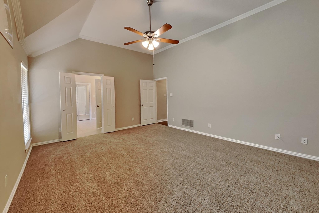 1285 Shores Boulevard - Photo 5