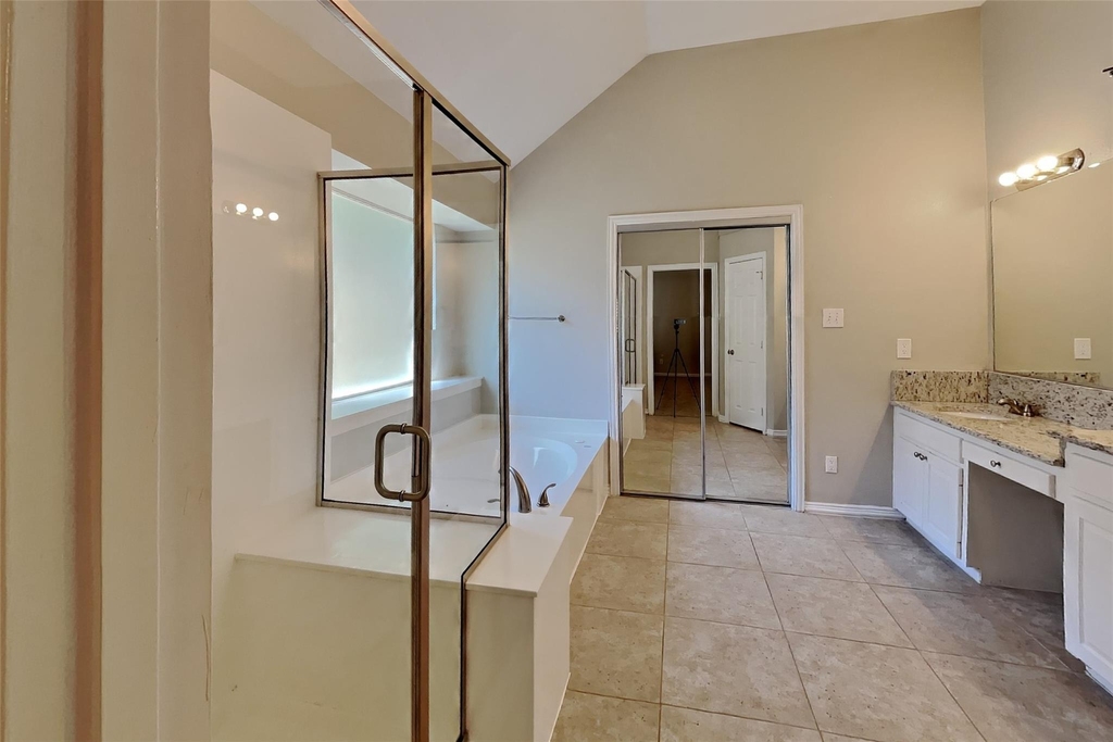 1285 Shores Boulevard - Photo 6