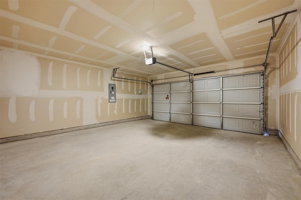 3924 Superior Place - Photo 16