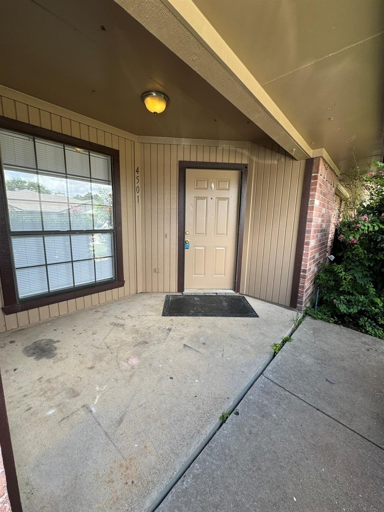 4501 Mizzenmast Court - Photo 1