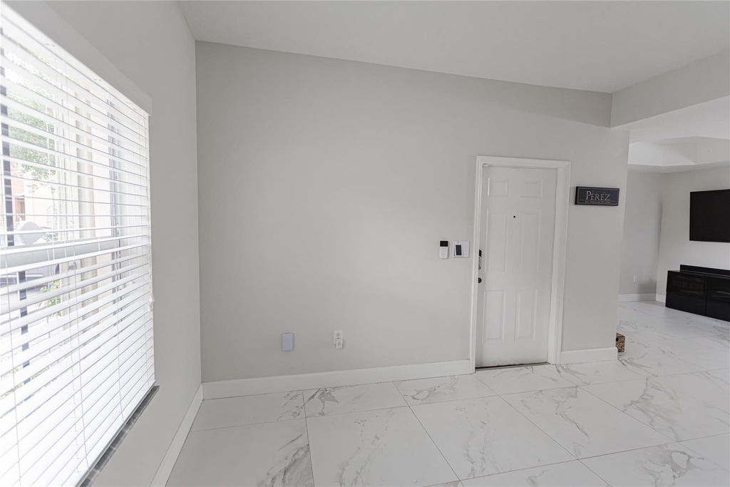 14387 Sw 9th Court - Photo 12