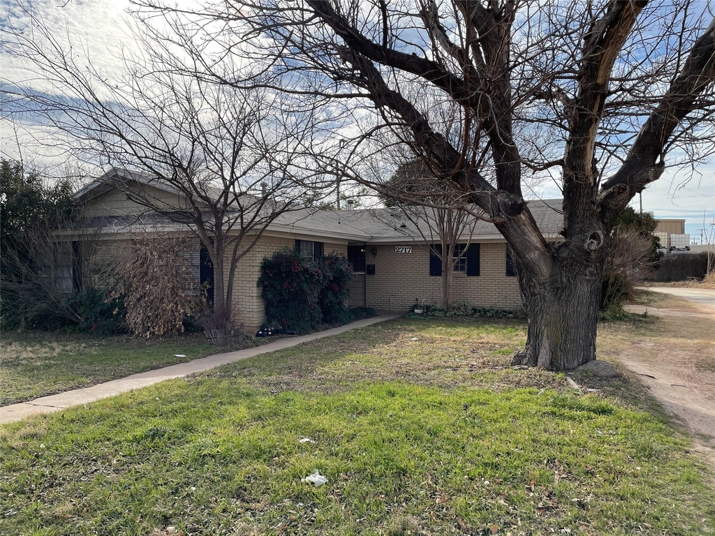2717 S 41st Street - Photo 0