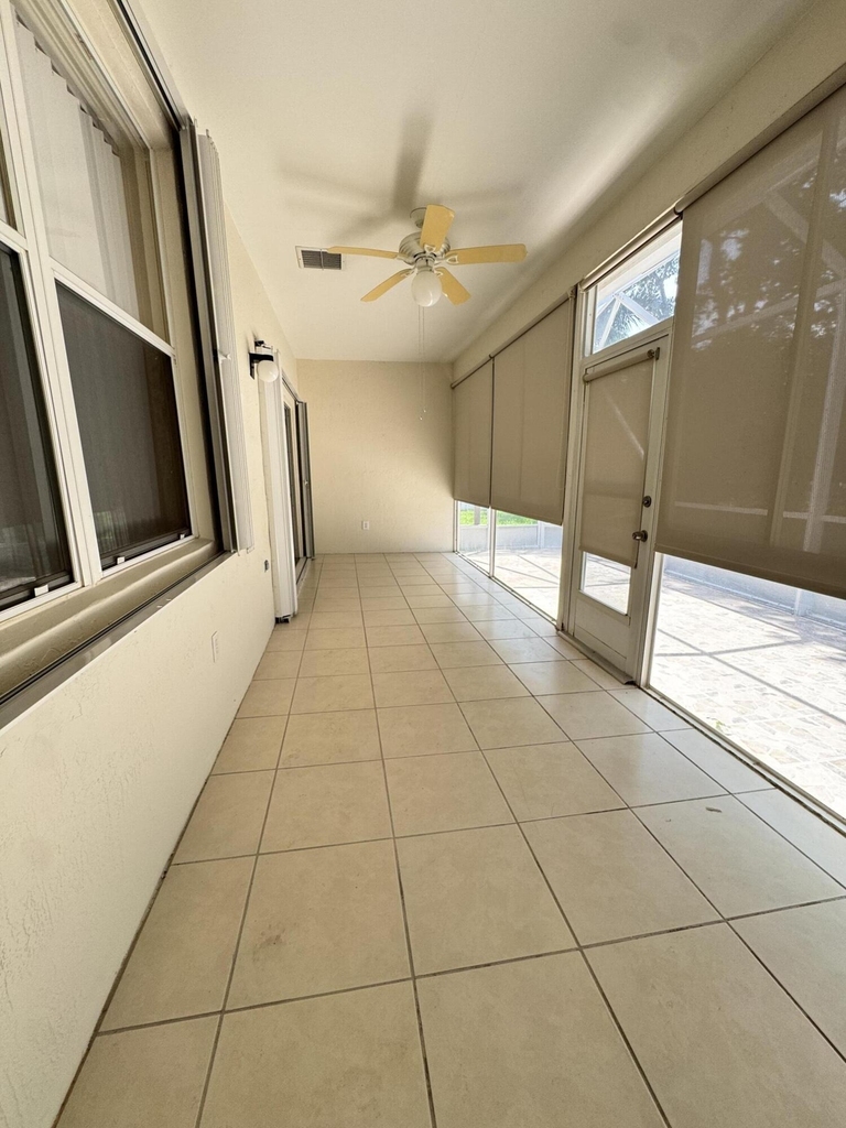 10895 Fillmore Drive - Photo 17