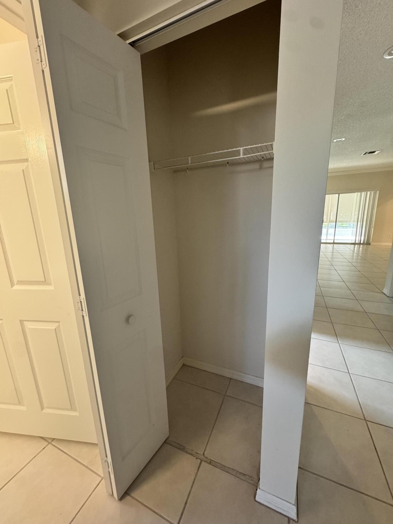 10895 Fillmore Drive - Photo 10