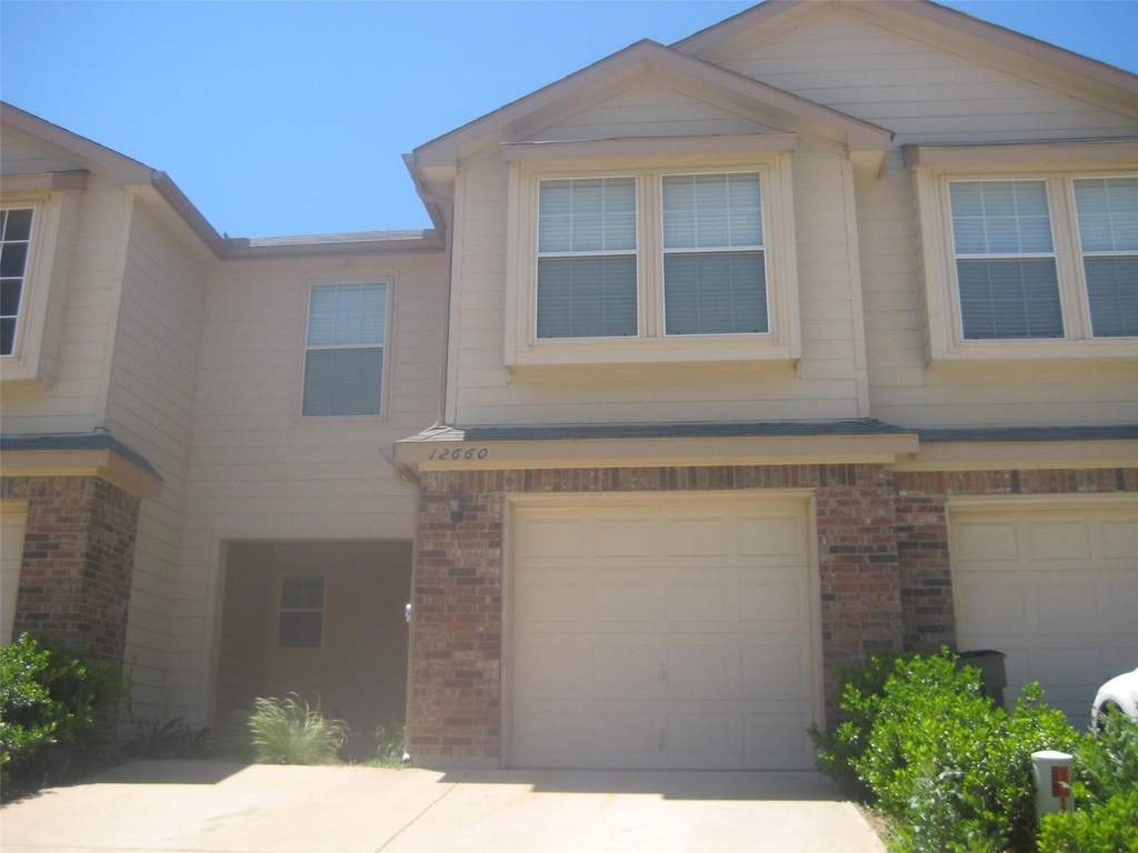 12660 Bay Avenue - Photo 0