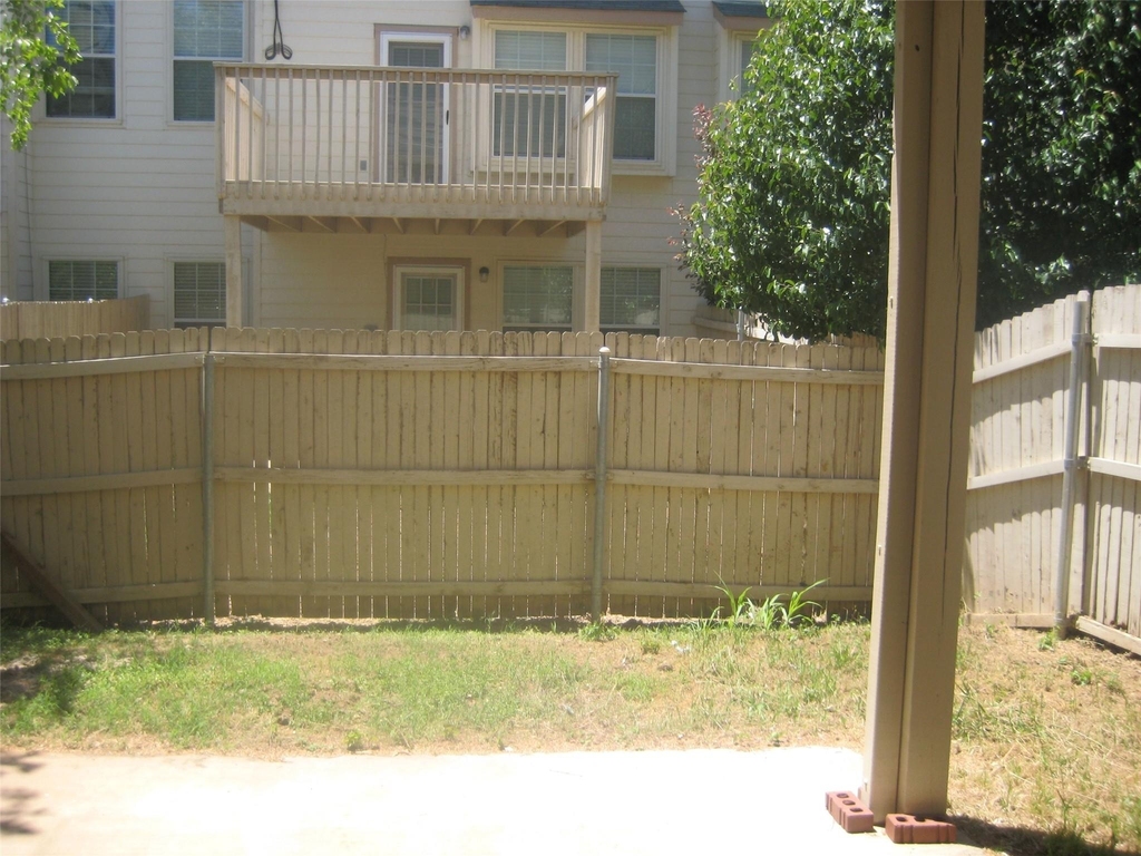 12660 Bay Avenue - Photo 22