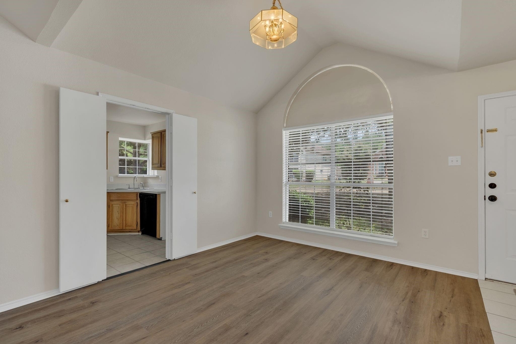 2140 Teal Court - Photo 5