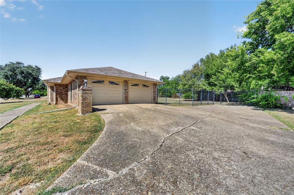 1226 Ranch Valley Drive - Photo 30