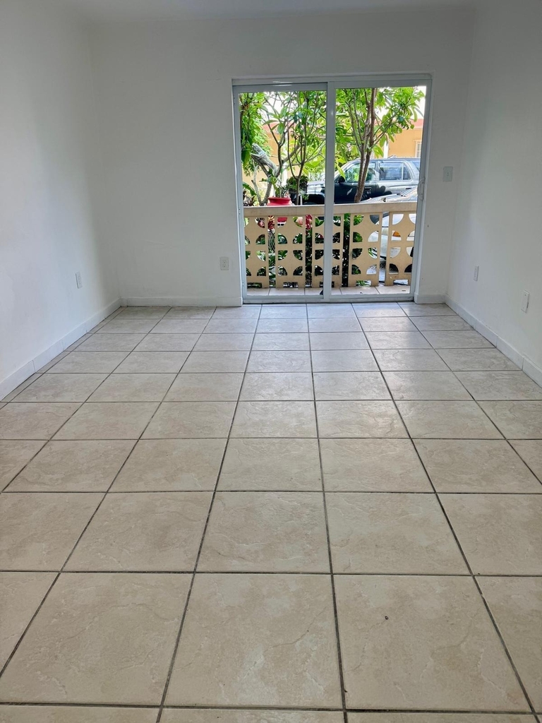 2441 Nw 13th Street - Photo 5
