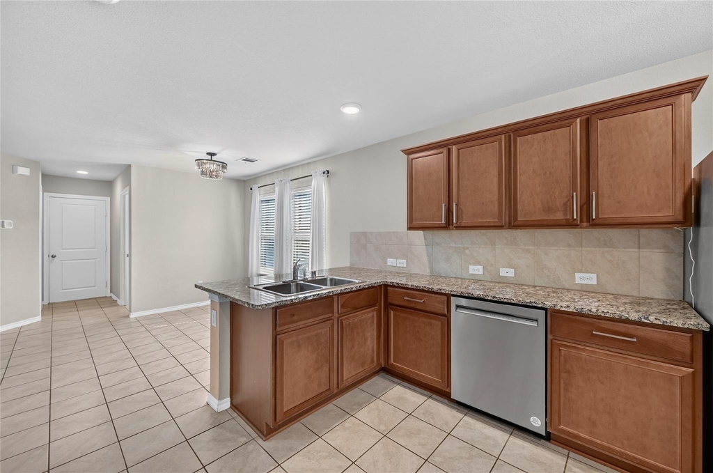 1518 Illinois Avenue - Photo 8