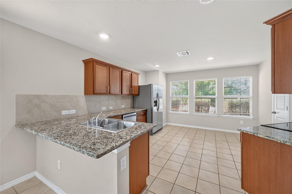 1518 Illinois Avenue - Photo 6