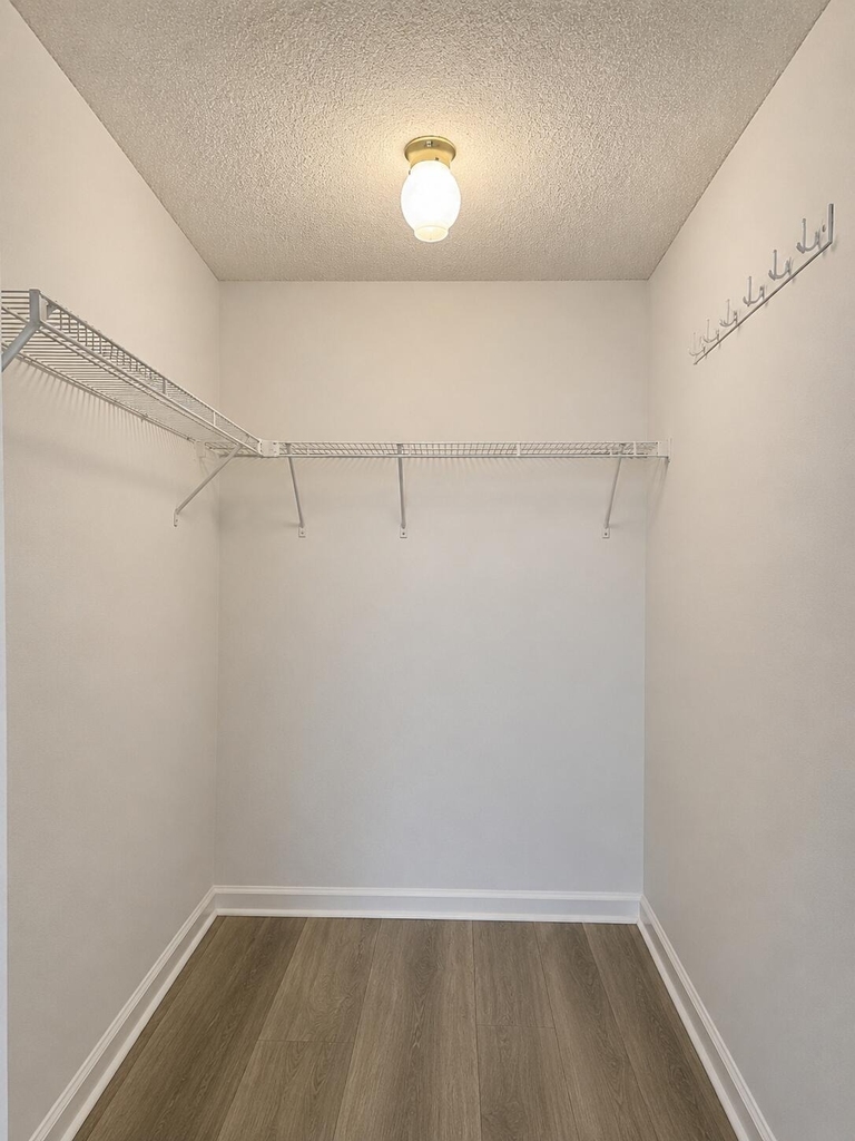 9872 Marina Boulevard - Photo 3