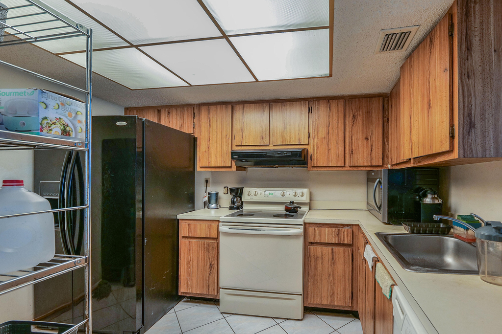 5570 Nw 44th Street - Photo 6
