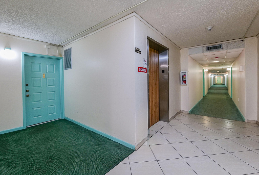 5570 Nw 44th Street - Photo 18