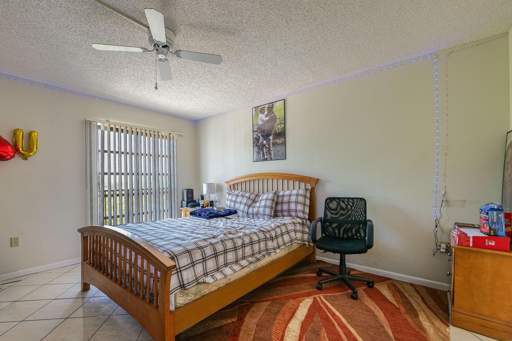5570 Nw 44th Street - Photo 14