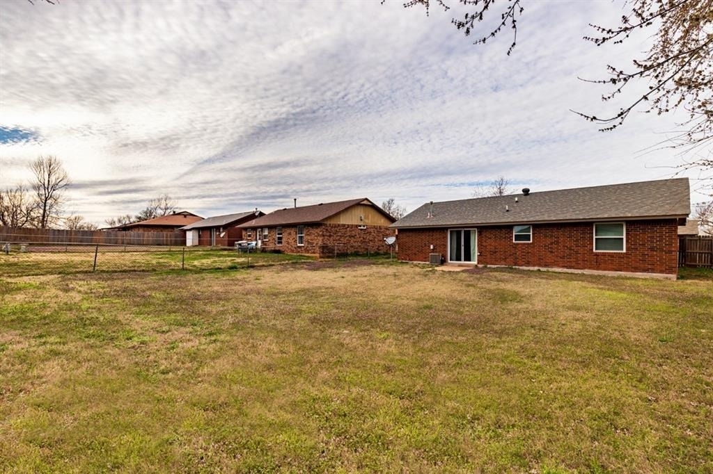 722 W Perry Drive - Photo 8
