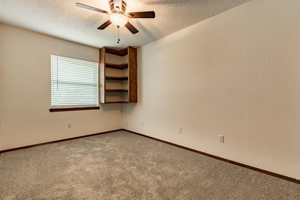 722 W Perry Drive - Photo 6