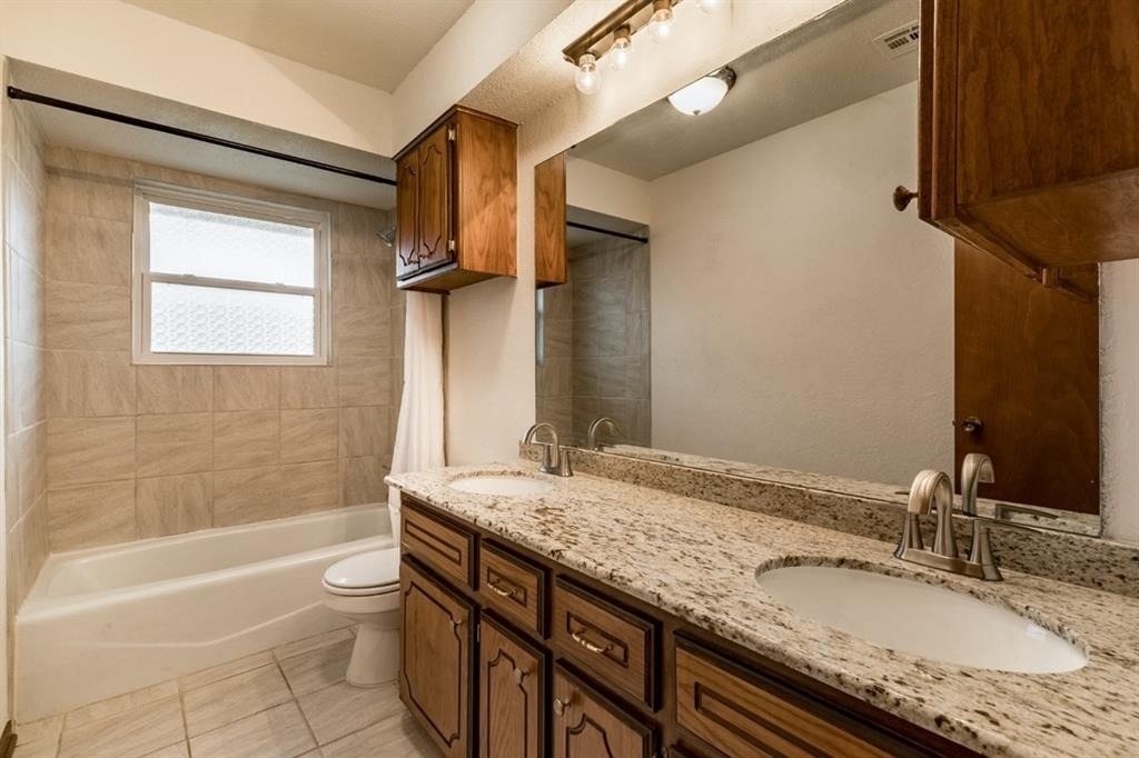 722 W Perry Drive - Photo 7