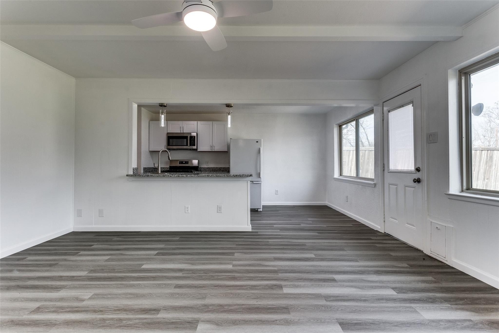 1606 W Shore Drive - Photo 8