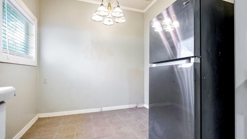 714 S Winnetka Avenue - Photo 10