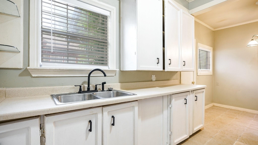 714 S Winnetka Avenue - Photo 8