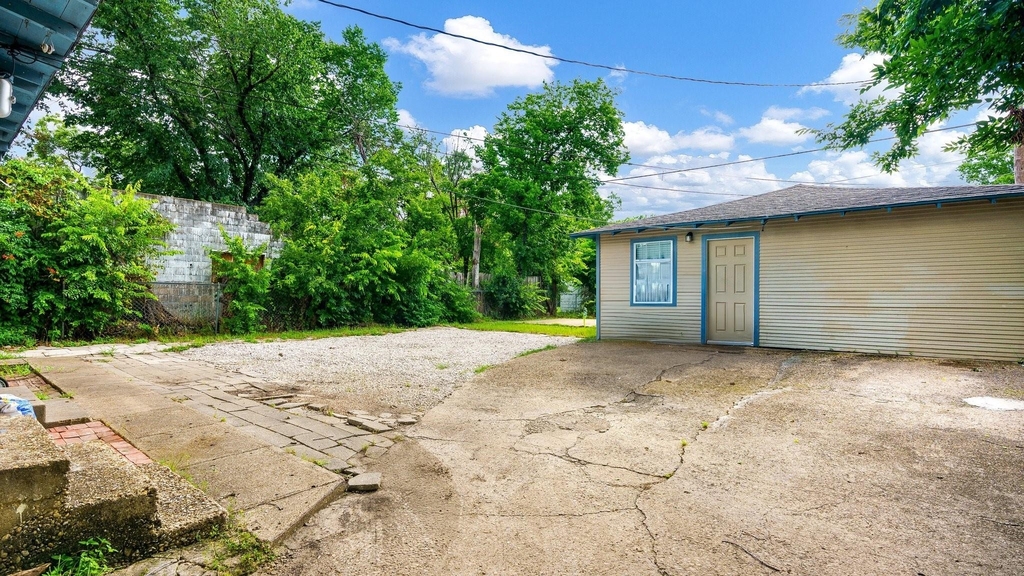 714 S Winnetka Avenue - Photo 12