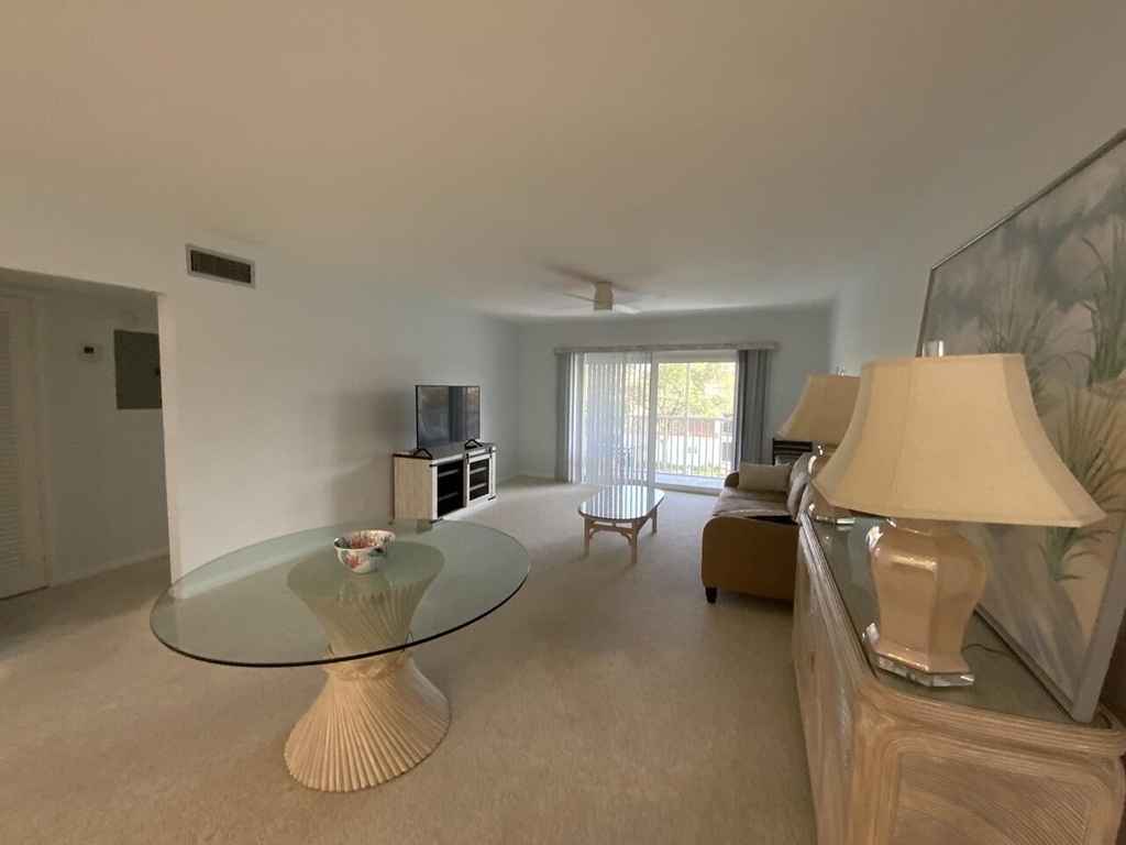 120 Lehane Terrace - Photo 7