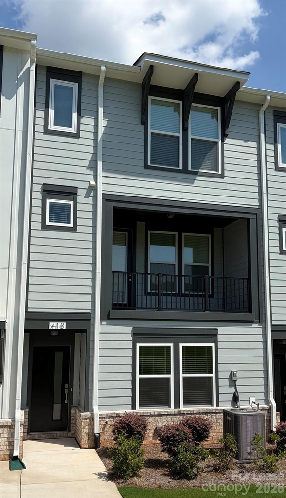 413 Nathaniel Way - Photo 0