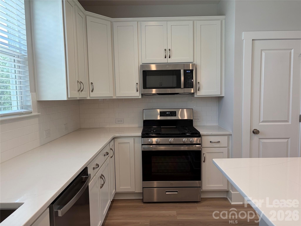 413 Nathaniel Way - Photo 12