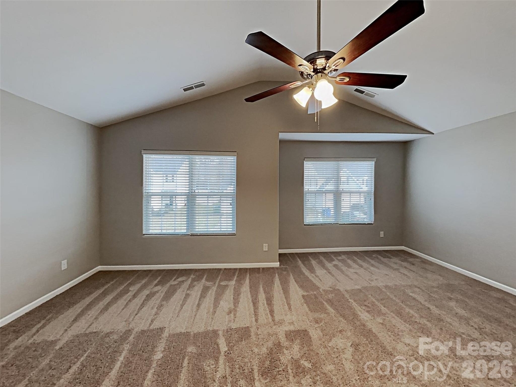 1372 Waylon Avenue - Photo 18