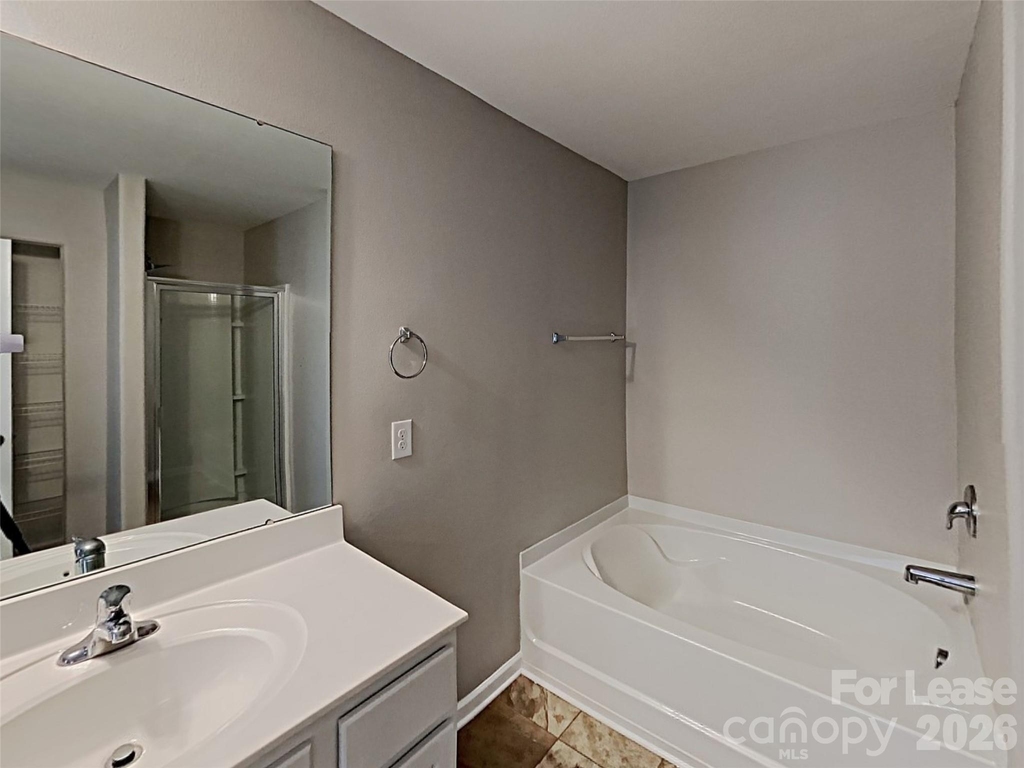 1372 Waylon Avenue - Photo 24
