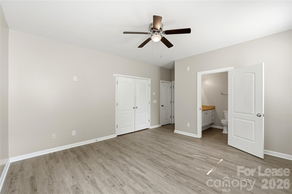 7329 Michaels Landing Drive - Photo 11