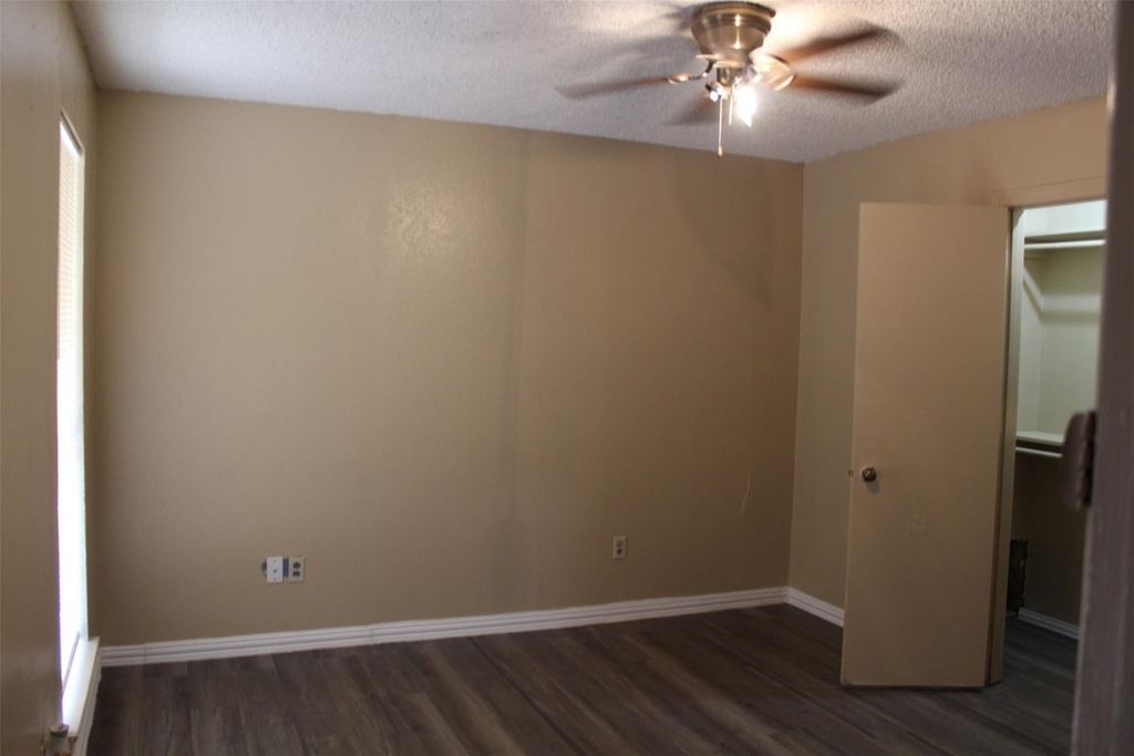 9022 Greenmound Avenue - Photo 14