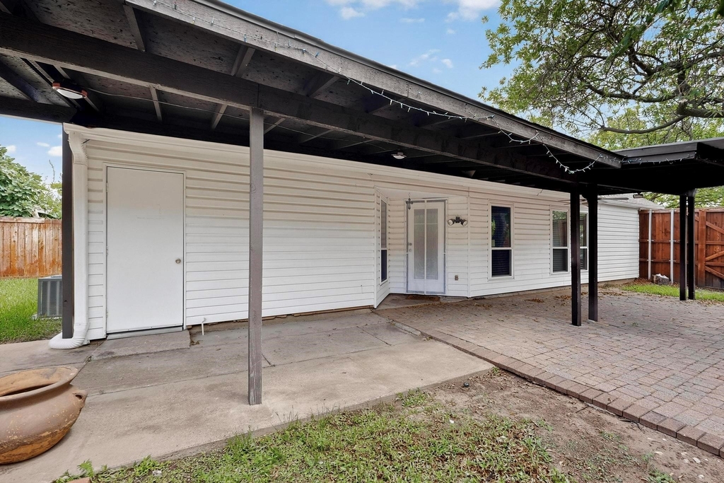 936 Sugarberry Drive - Photo 12