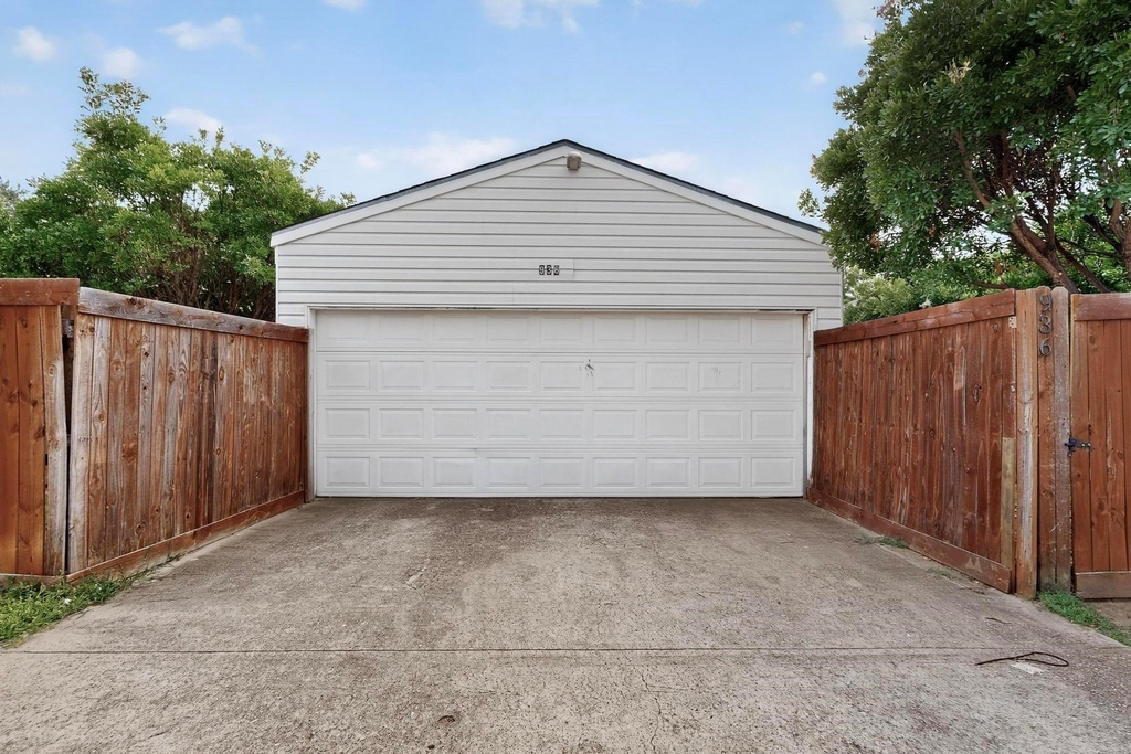 936 Sugarberry Drive - Photo 16