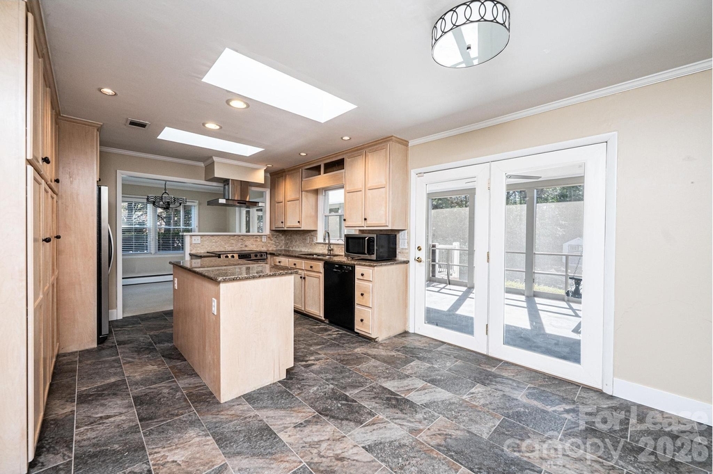 2035 2nd Street Nw - Photo 15