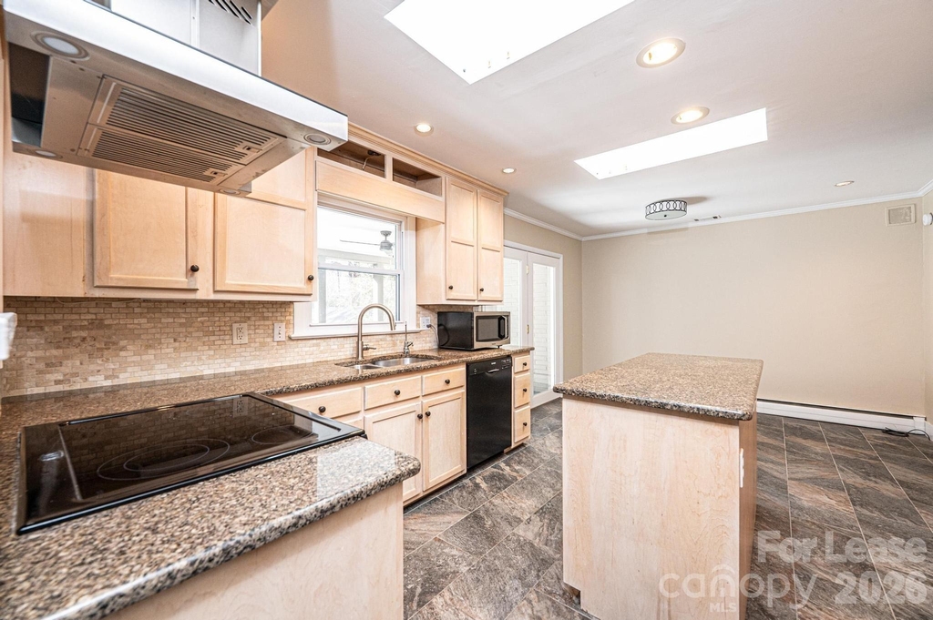 2035 2nd Street Nw - Photo 14