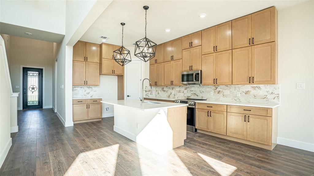 5702 Barkridge Drive - Photo 9
